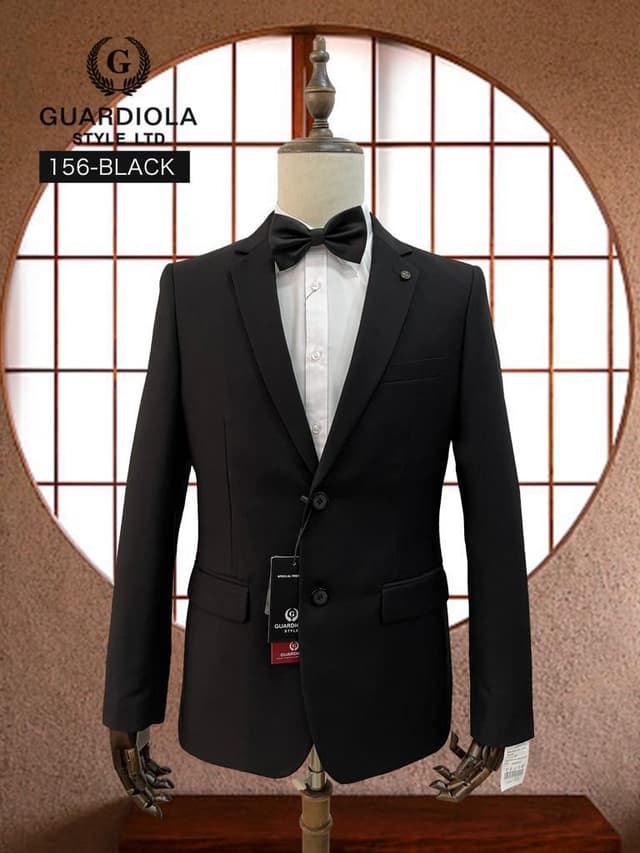 SUIT